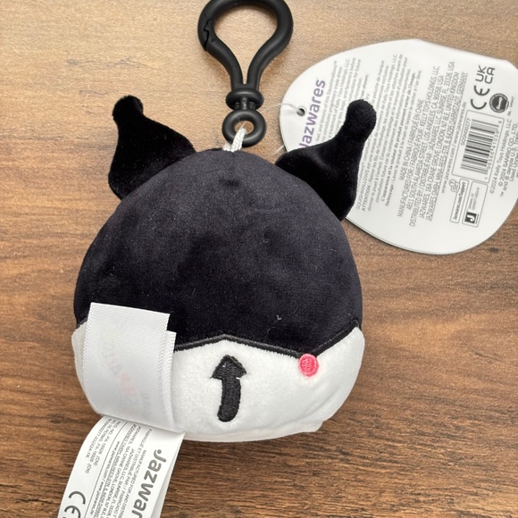 NWT SQUISHMALLOWS Sanrio Hello Kitty Plush 3.5" KUROMI Clip On Key Chain Bag NEW - Picture 3 of 11